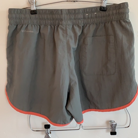 COLUMBIA Sportswear Women’s gray running shorts elastic waist drawstring… - Picture 2 of 8